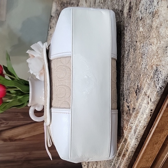 Coach EUC  Poppy Signature Pop straw cream/white leather Tote - Picture 9 of 14